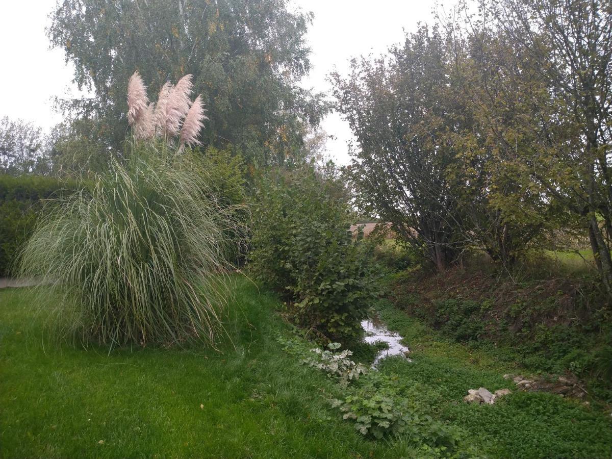 Gite De La Basse Roche Souge  Luaran gambar